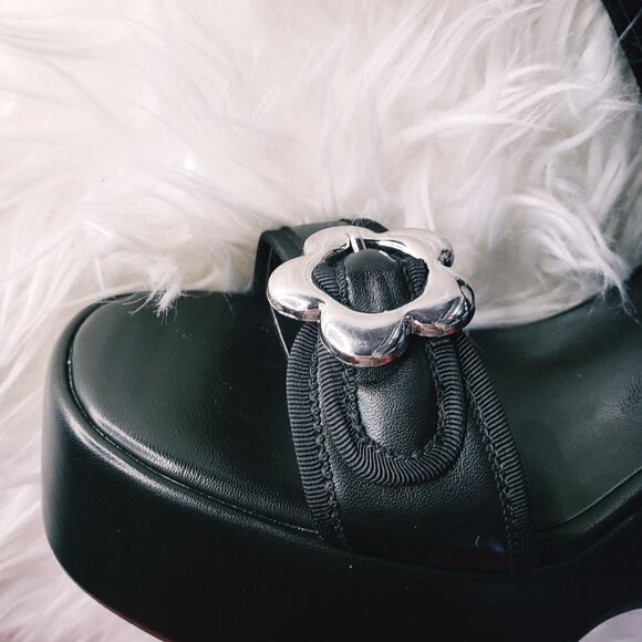 BLACK FLOWER STRAP PLATFORM SANDALS - Picture 5 of 6